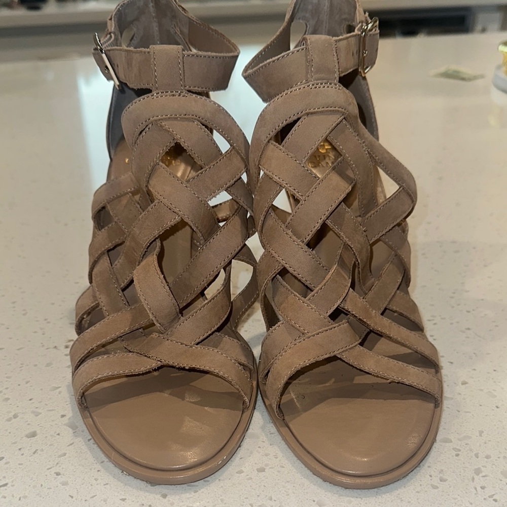 Vince‎ Camuto Tan Sandals with Elegant Style